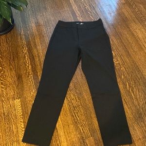 Old Navy. Pixie high rise dress pant. Size 6.